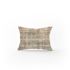 Quirky Quarters cushion - Seggada