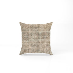 Quirky Quarters cushion - Seggada